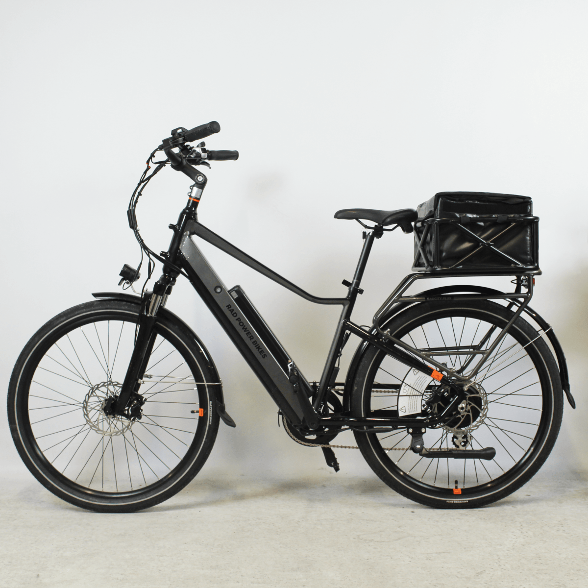 Vélo électrique Rad Power Bikes RadCity 5 Plus + accessoires noir