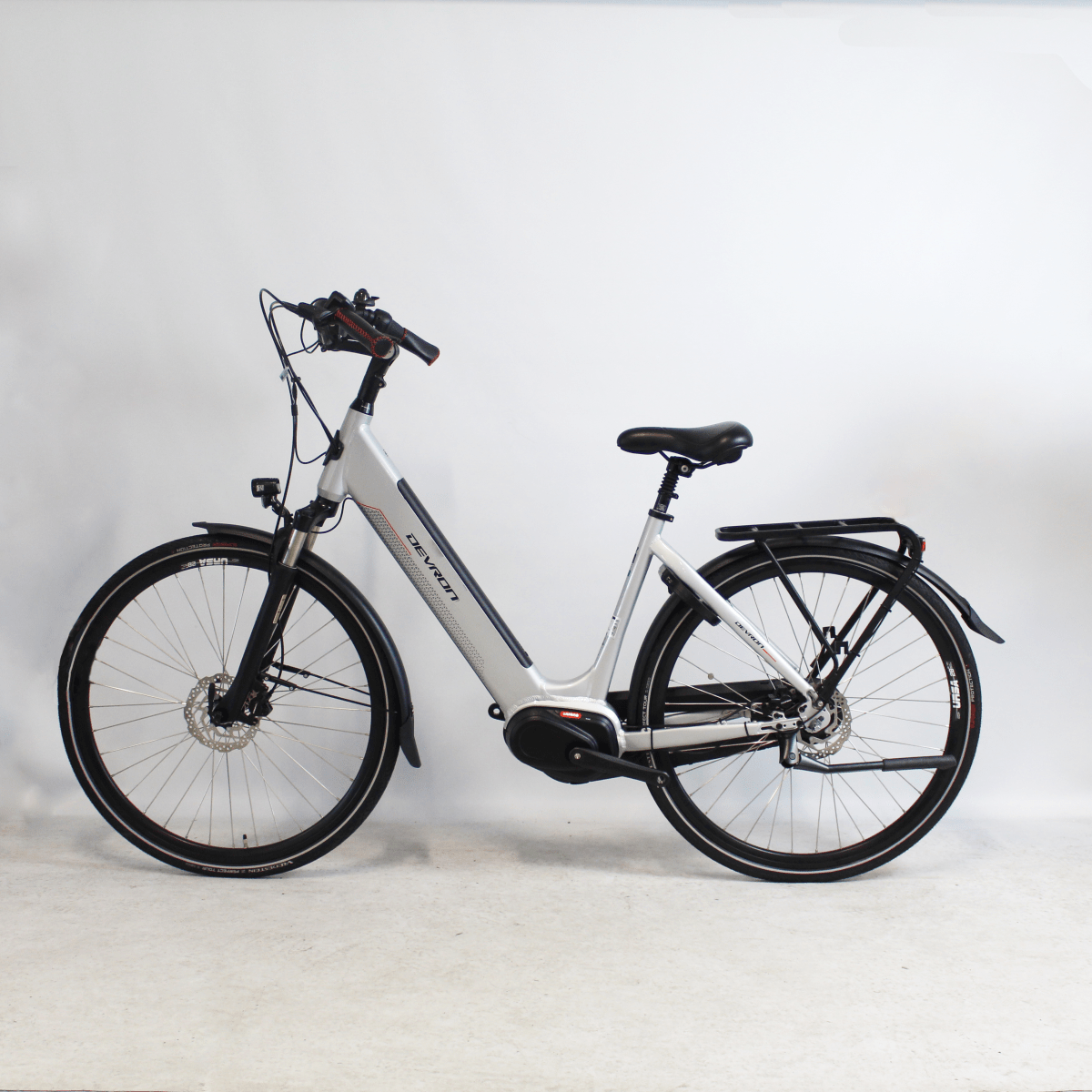 Vélo électrique Devron 28426 gris