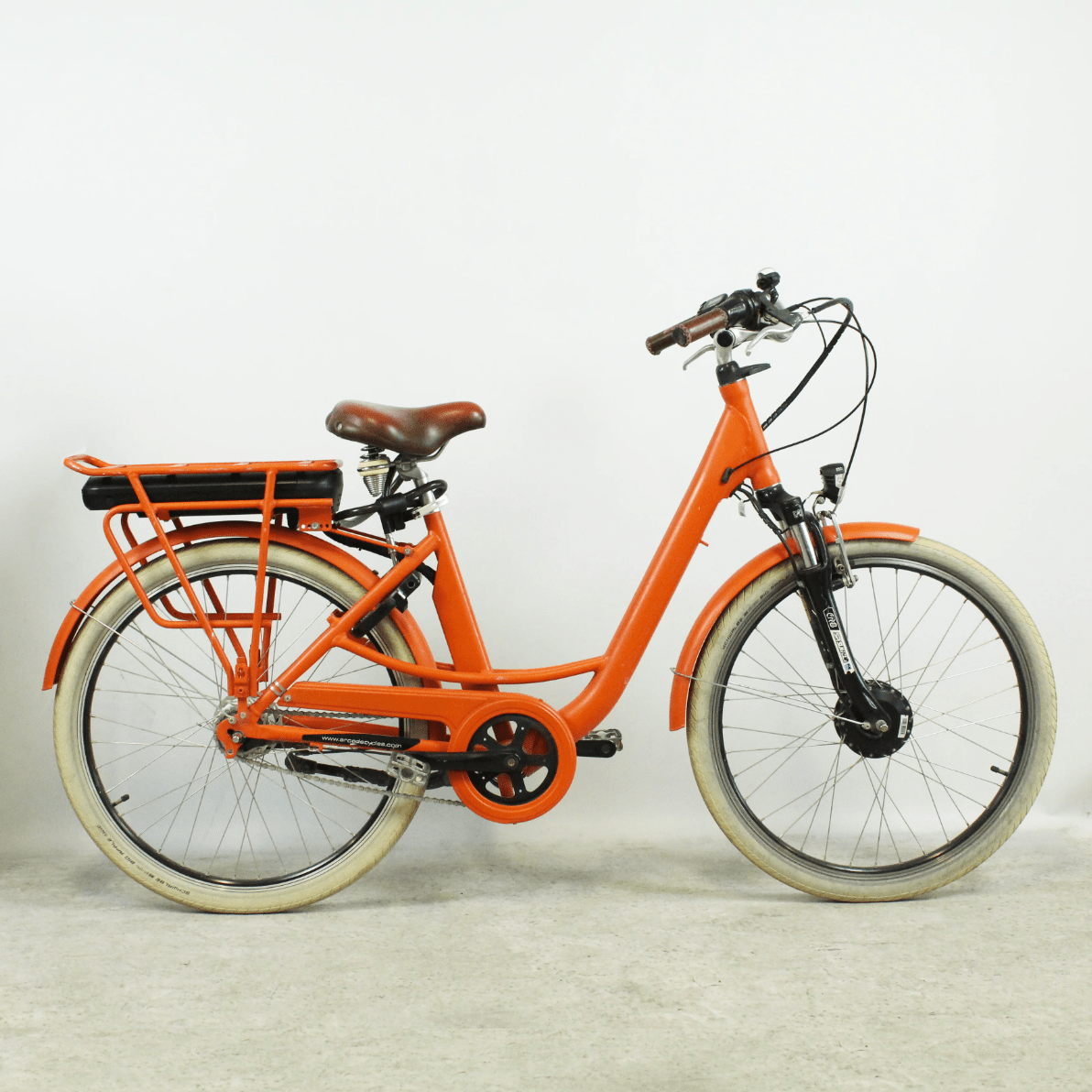 Velo electrique reconditionne Arcade Easy Nexus 400Wh Loewi