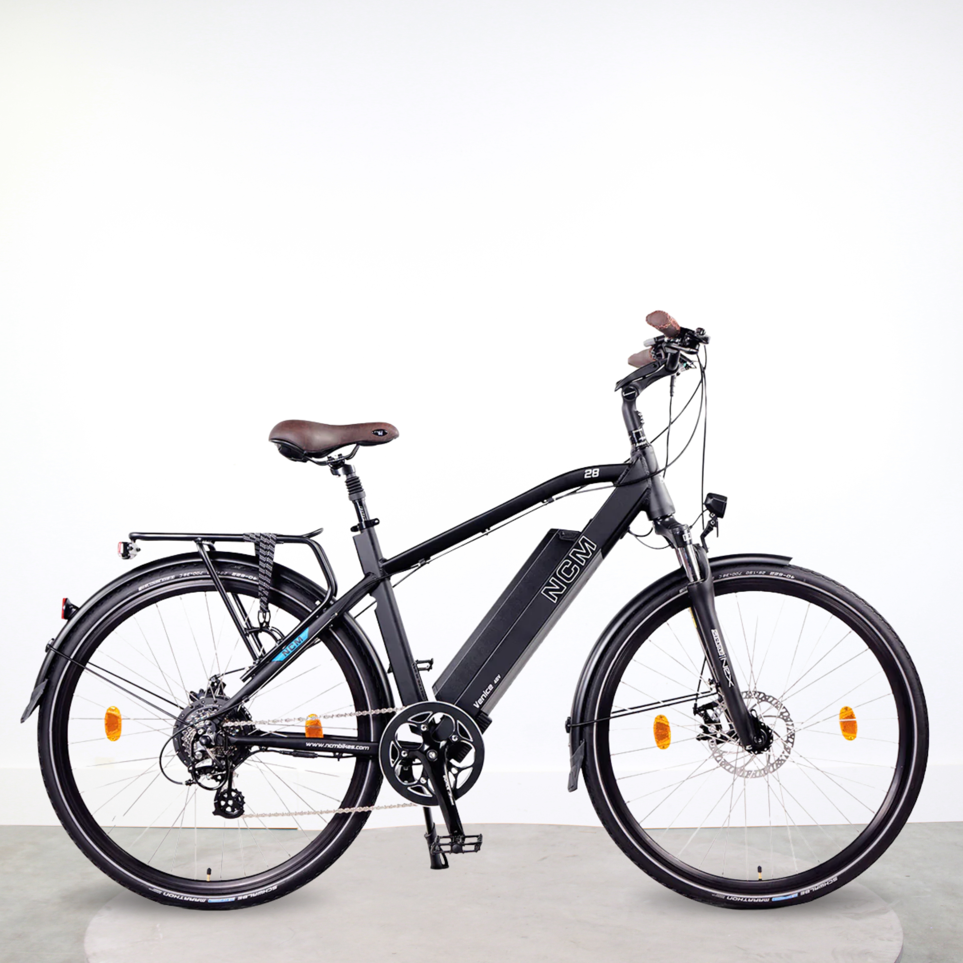 Vélo de ville électrique NCM Venice noir 28