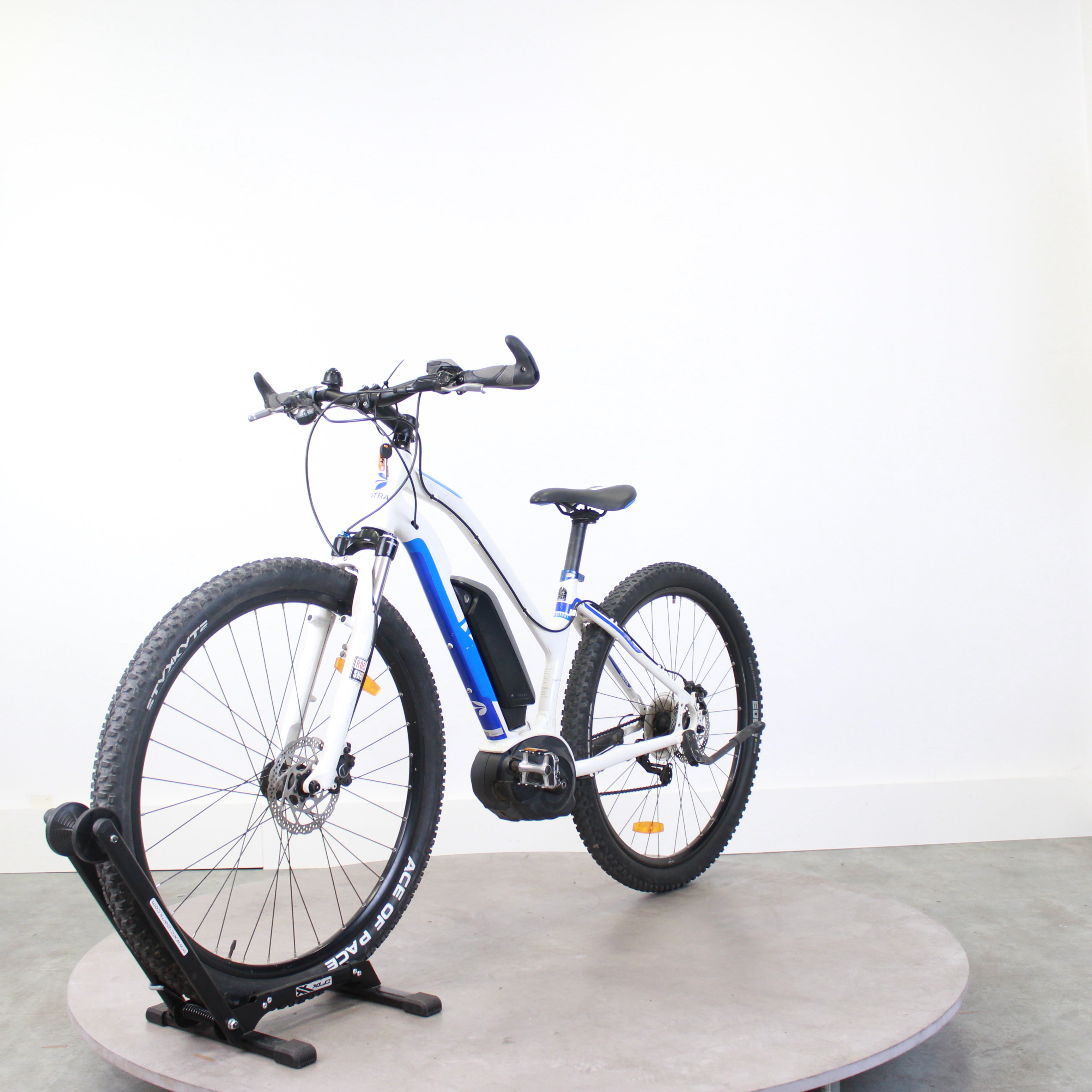 Vélo électrique Matra i-Step SuperLight D9 mixte Loewi