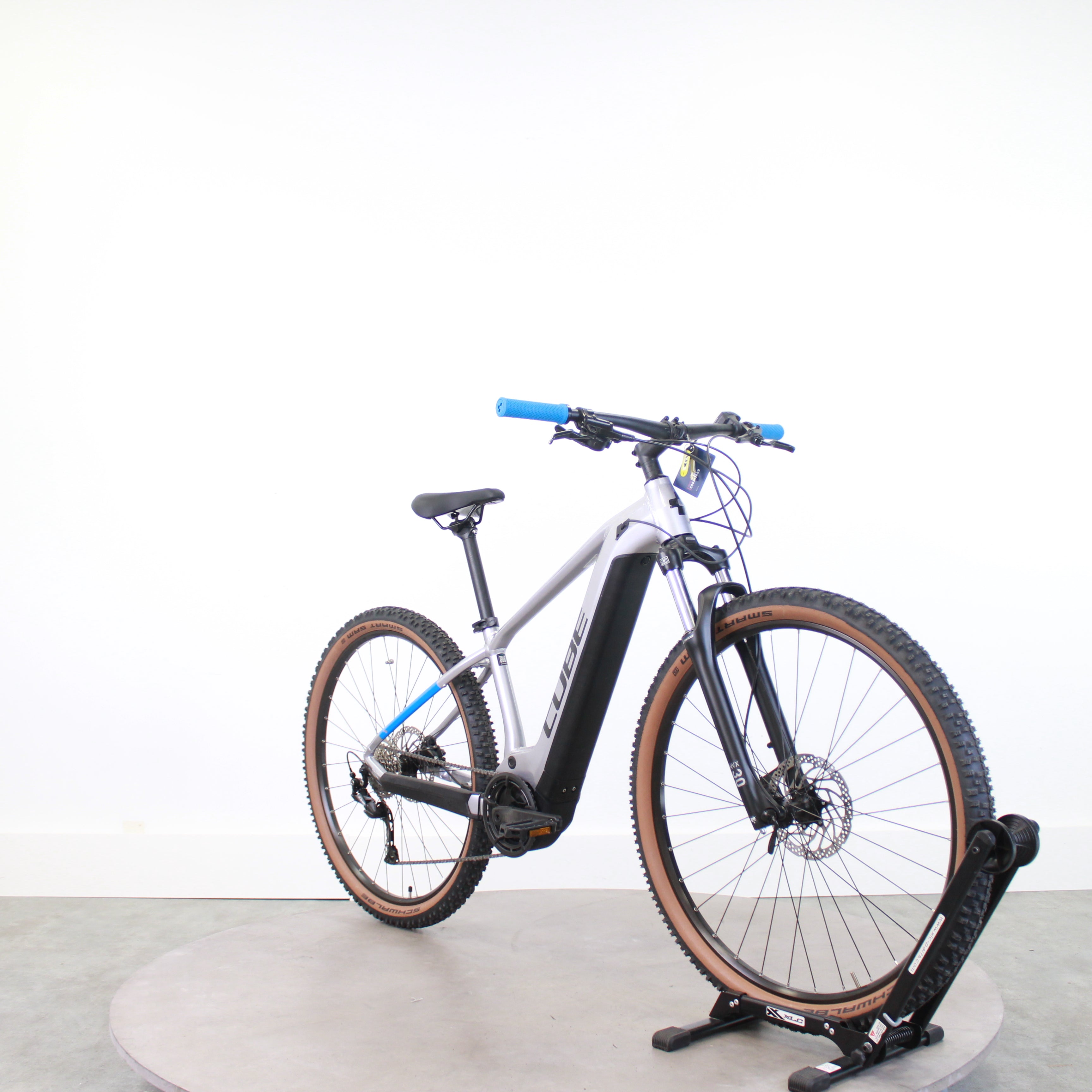 VTT électrique Cube reaction hybrid perf 500 - M