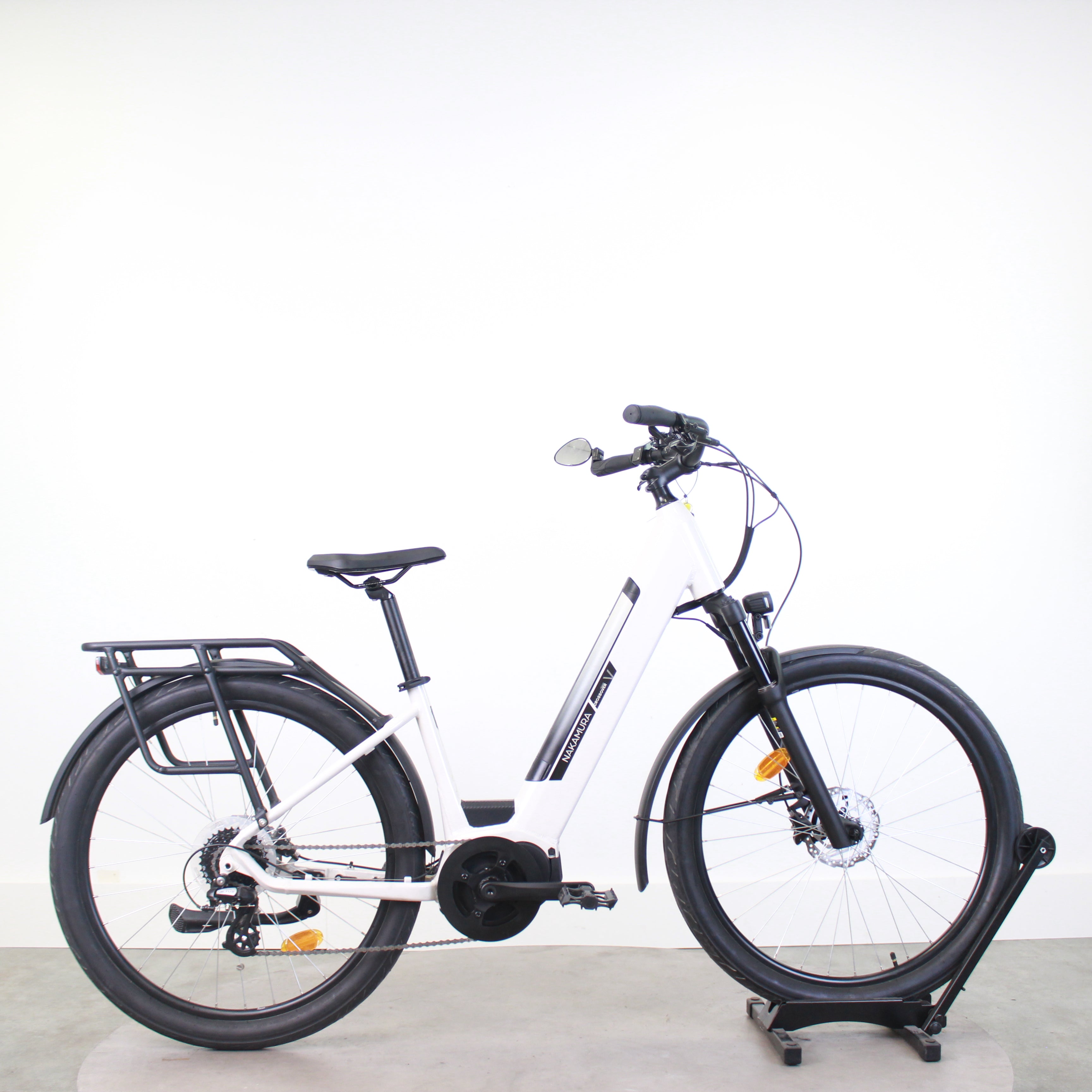 VTC électrique Nakamura Crossover V