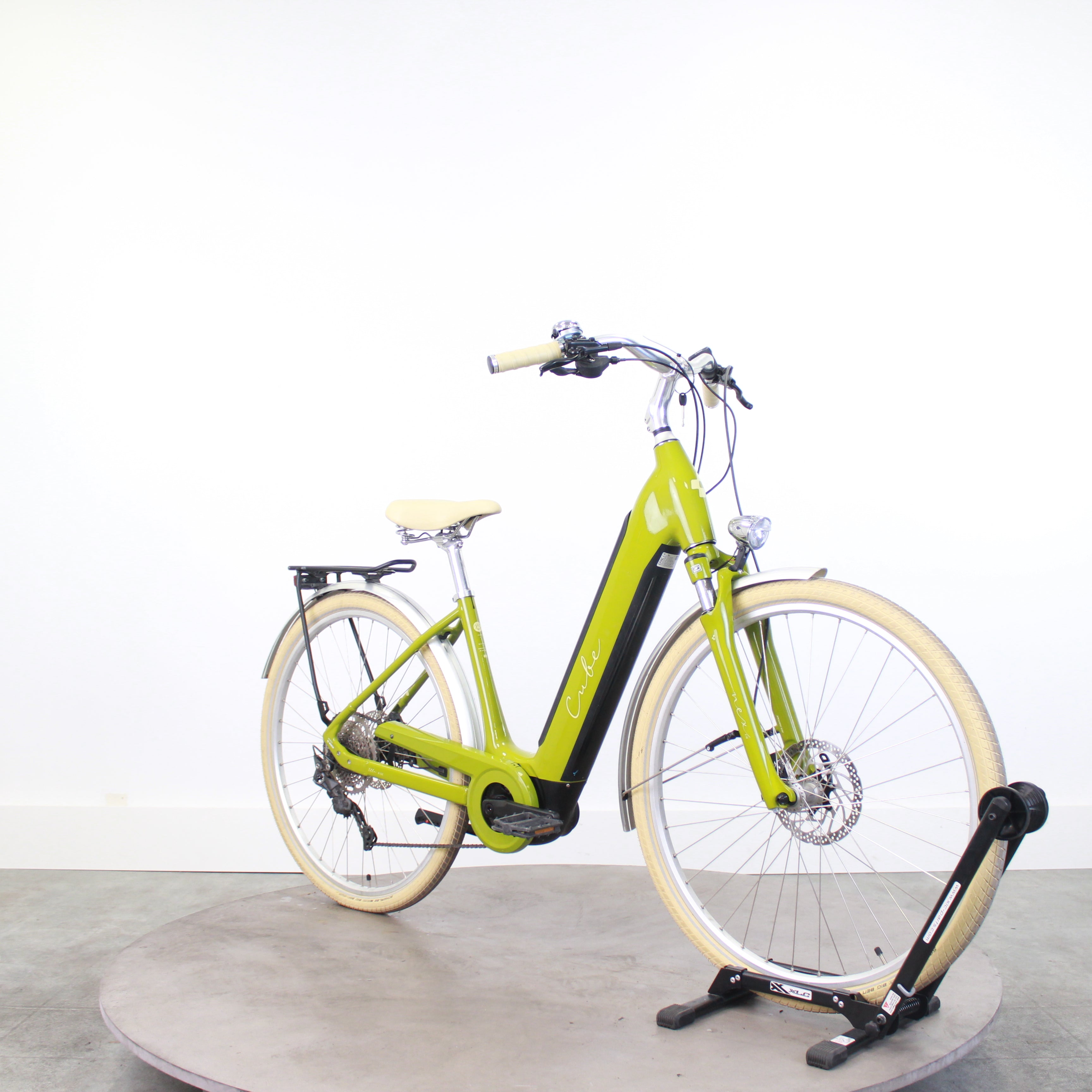 VTC électrique Cube Ella Hybrid Ride 500
