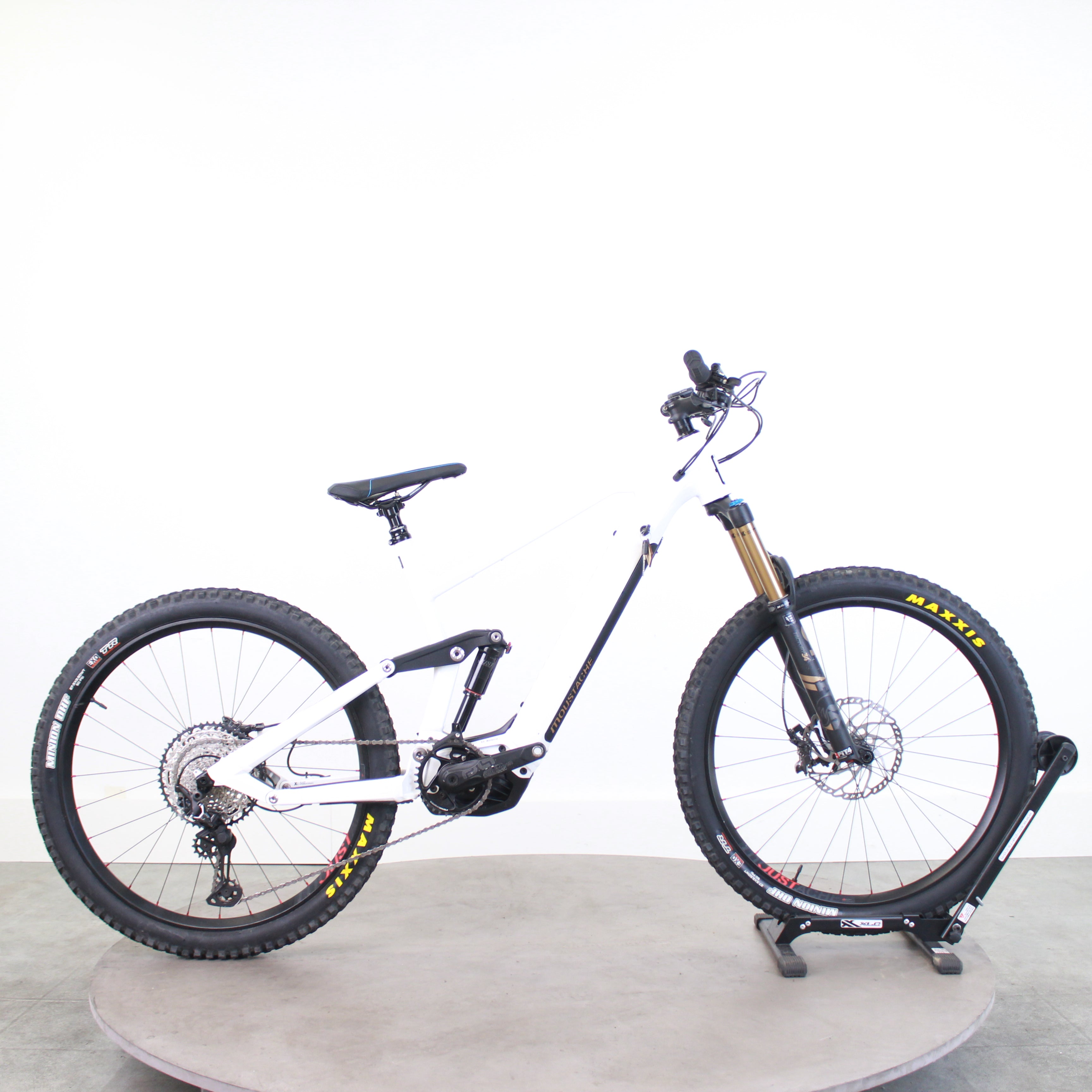 VTT électrique Moustache Trail 8