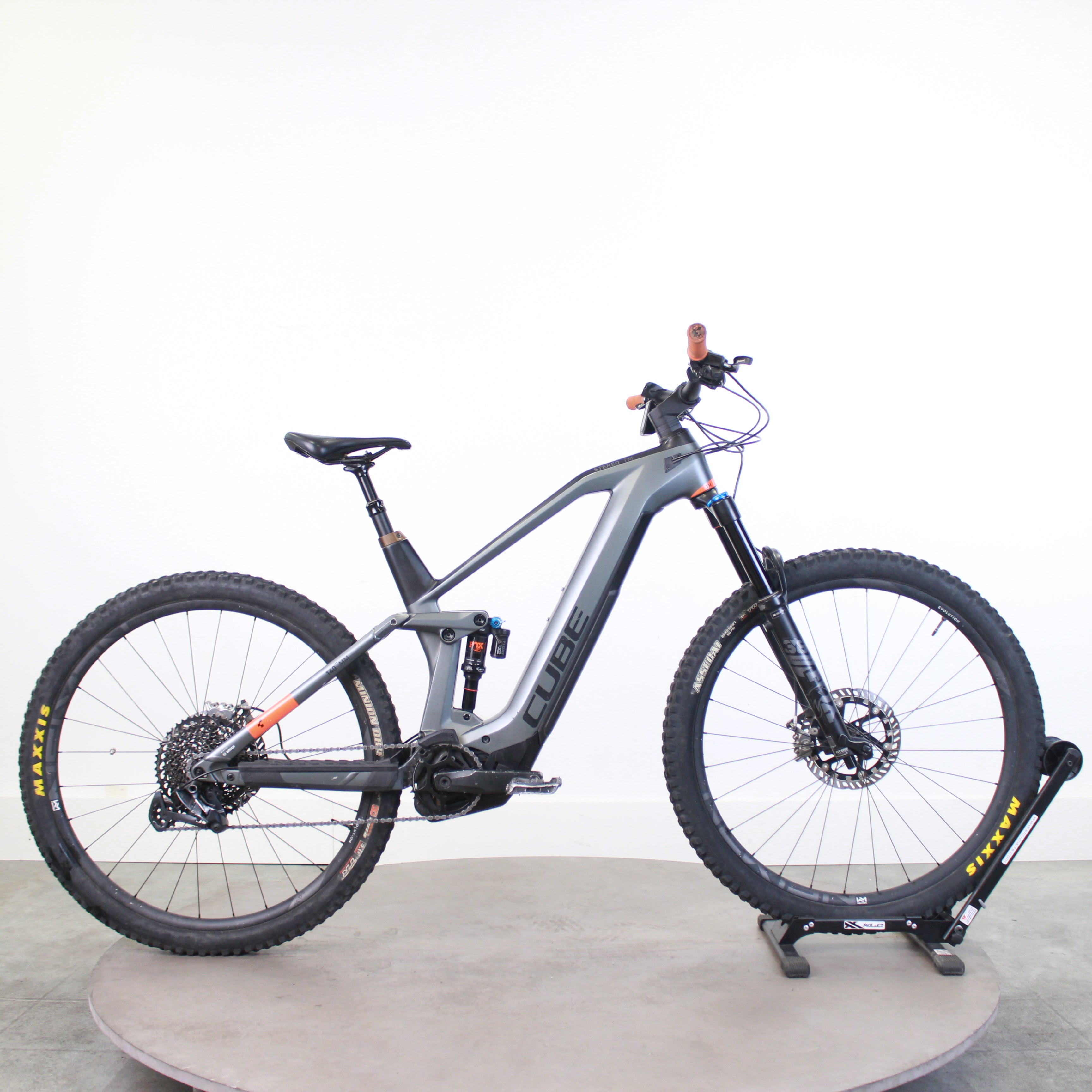 VTT électrique Cube Stereo hybrid TM 140