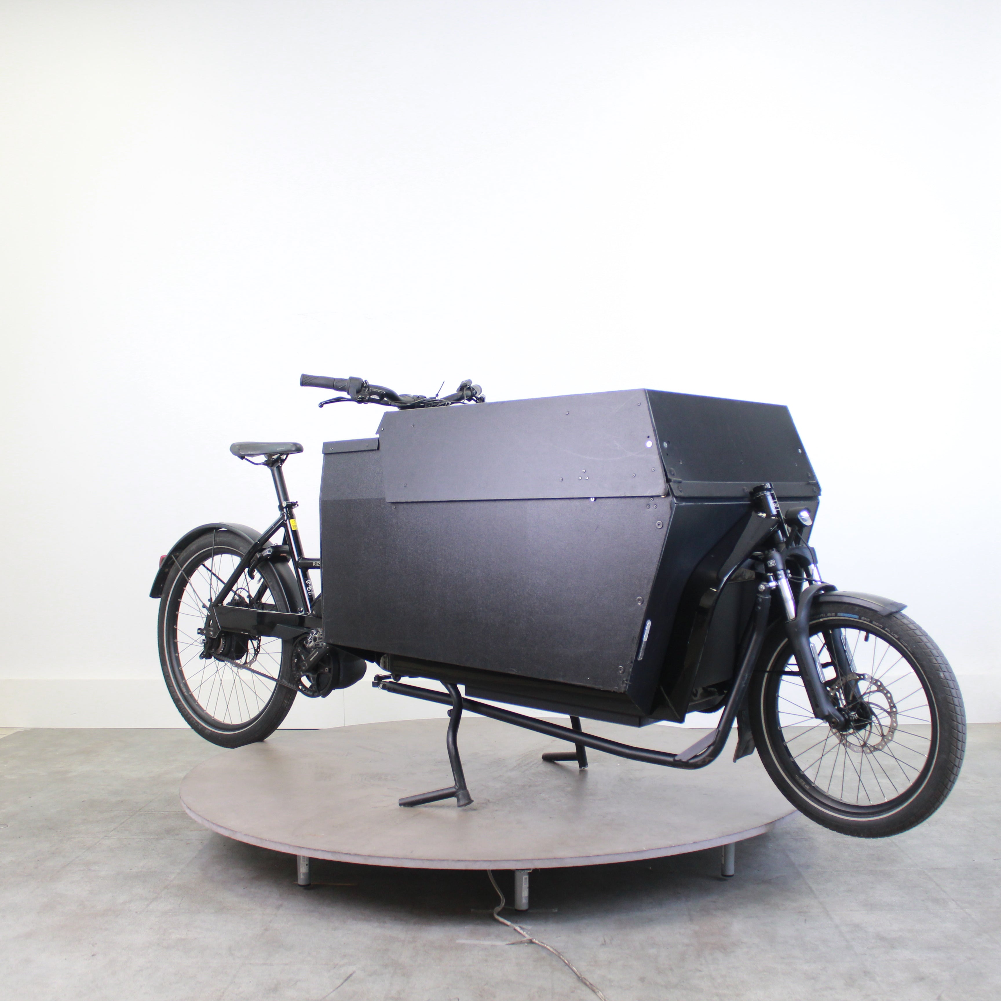 Vélo cargo électrique Riese & Muller transporter2 85