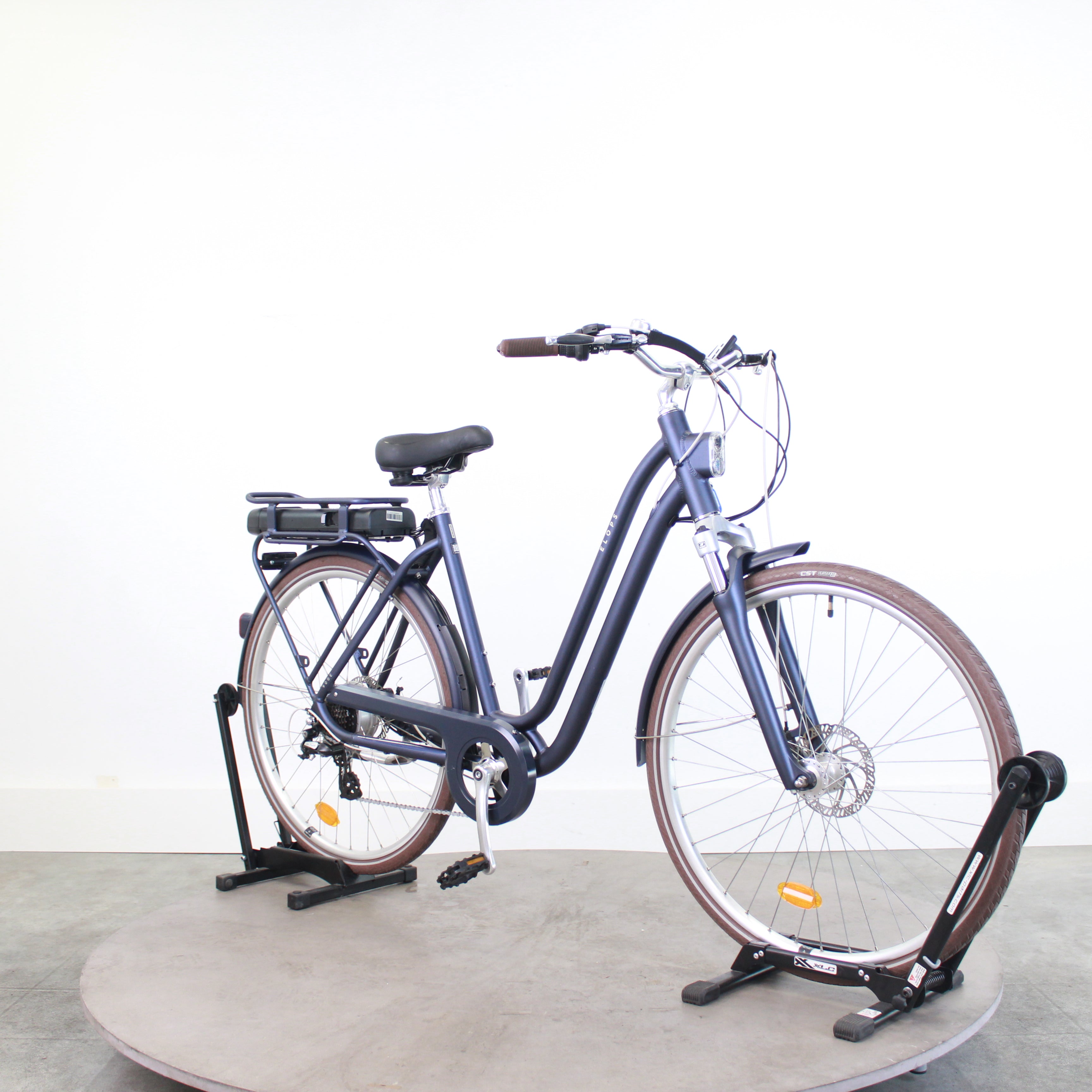 Vélo de ville électrique Elops 900E