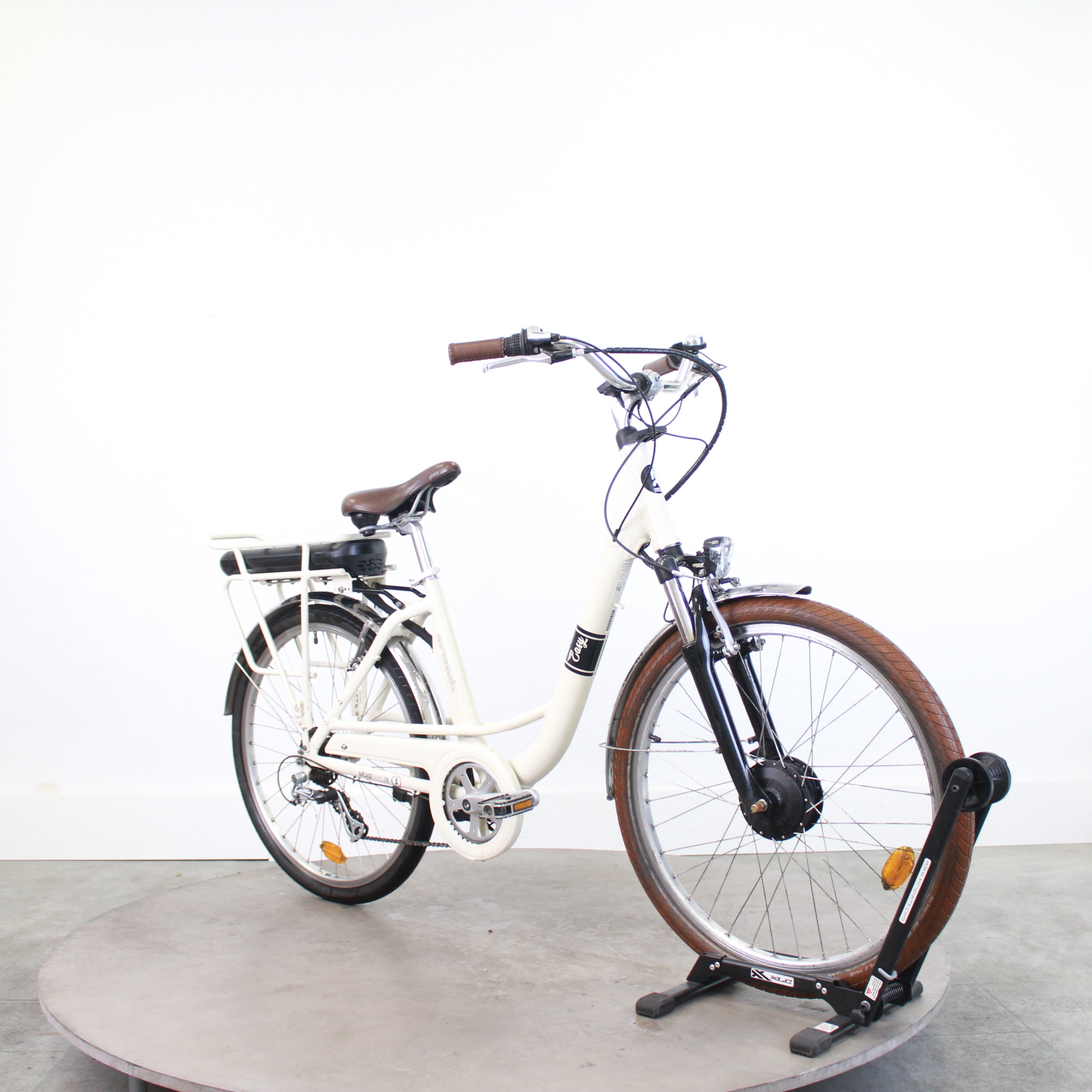 Vélo de ville électrique Arcade easy 26