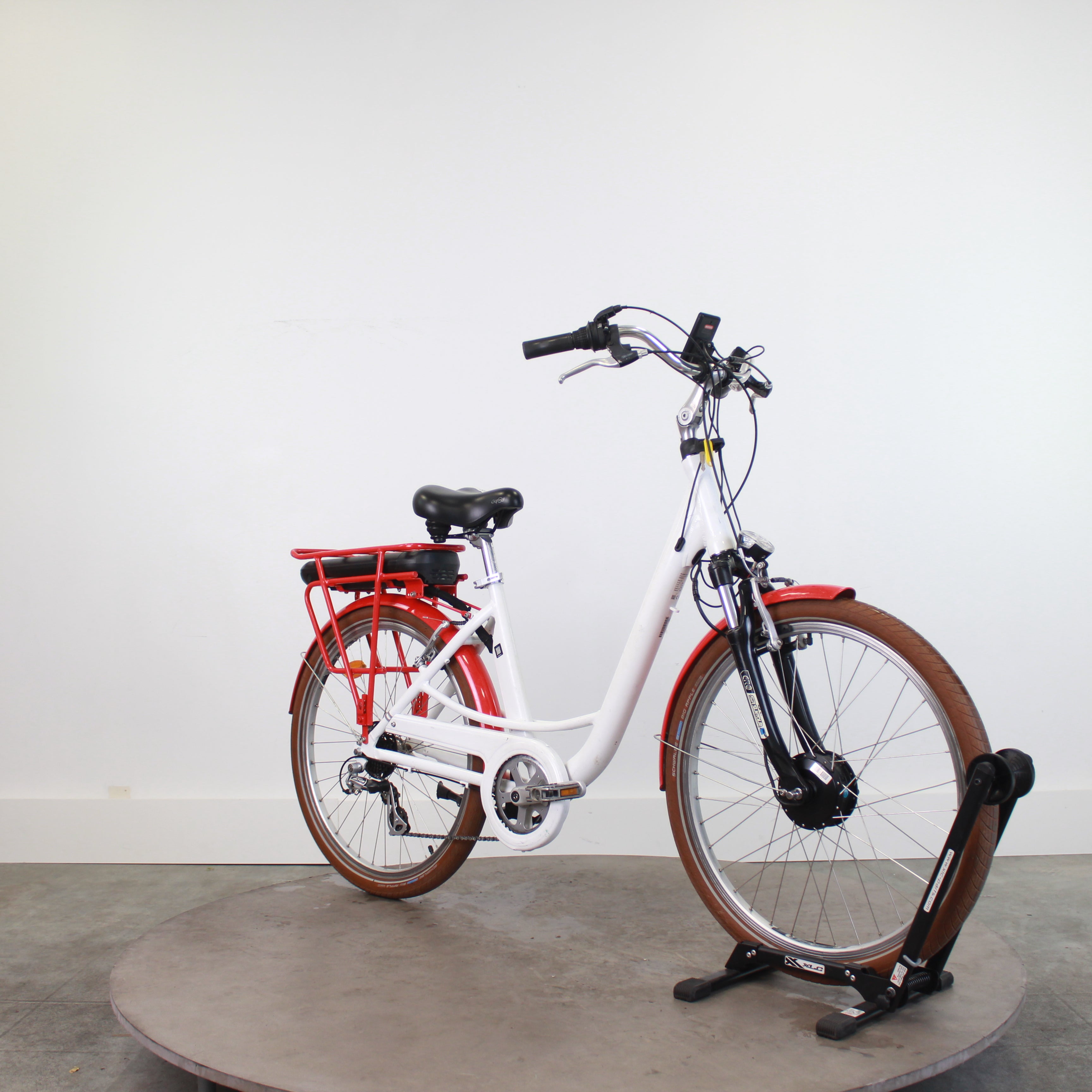Vélo de ville électrique Arcade easy 26