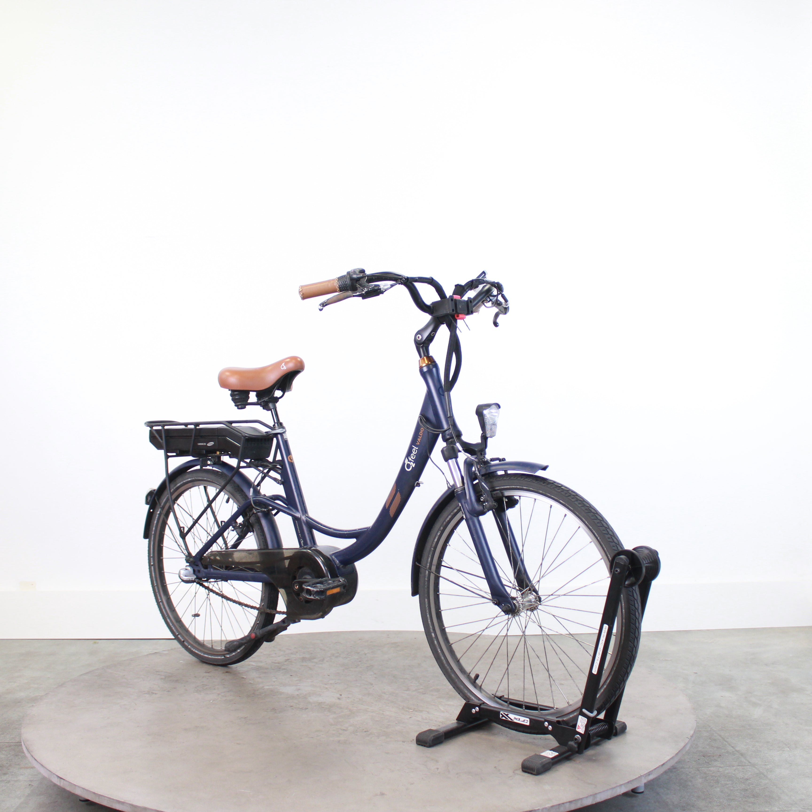 Vélo de ville électrique O2Feel VALD