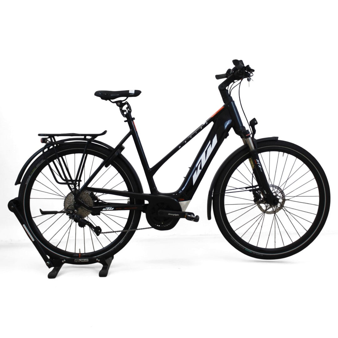 VTC électrique KTM Macina Tour P510