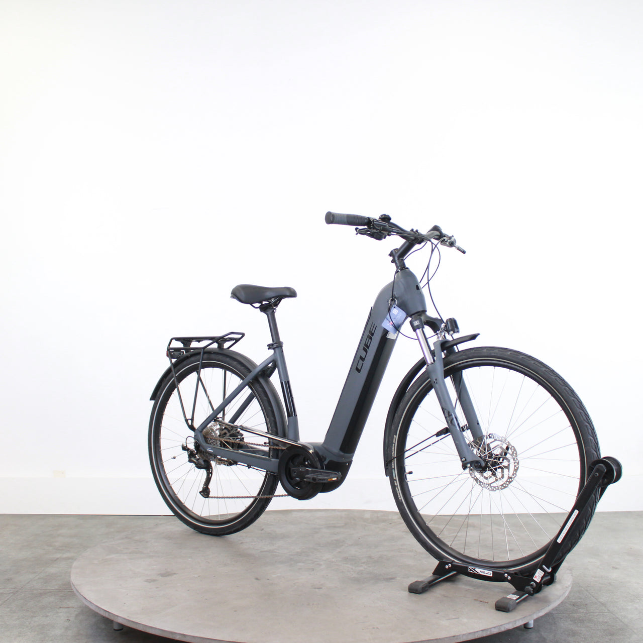 VTC électrique Cube Touring Hybrid One