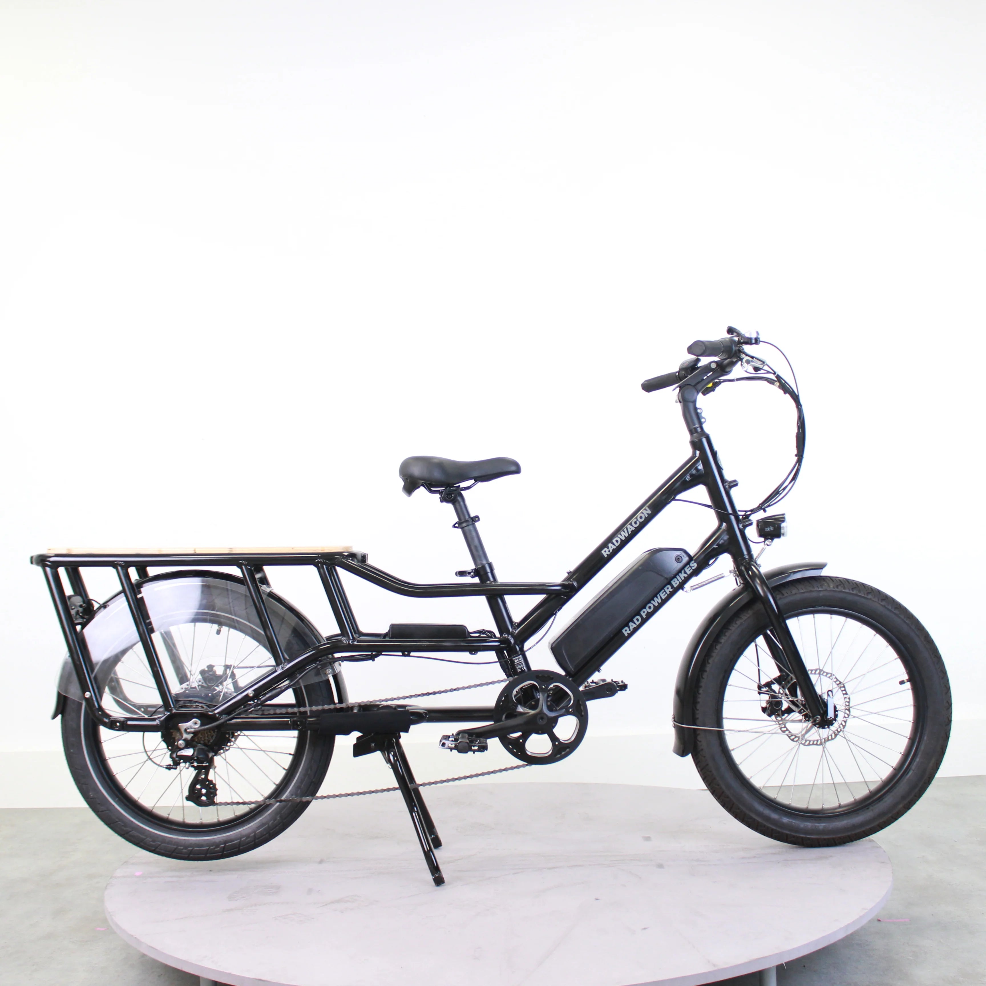 Vélo cargo Rad Power Bikes RadWagon 4 noir (+ Caboose LOEWI)