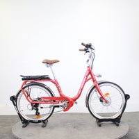 Vélo de ville électrique Peugeot eLC01 2024