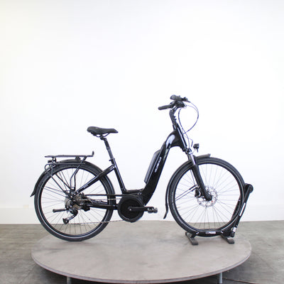 Vélo de ville électrique Velodeville AEB 800 2024
