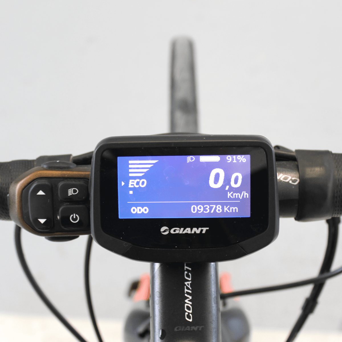 V lo de route lectrique Giant Road E 2 Pro noir