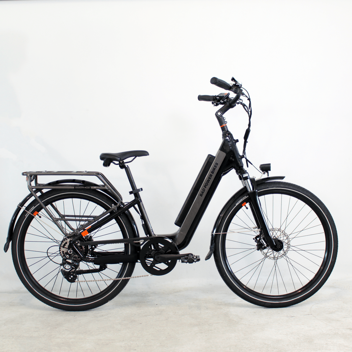 Vélo électrique reconditionné RadCity 5 Plus noir | LOEWI