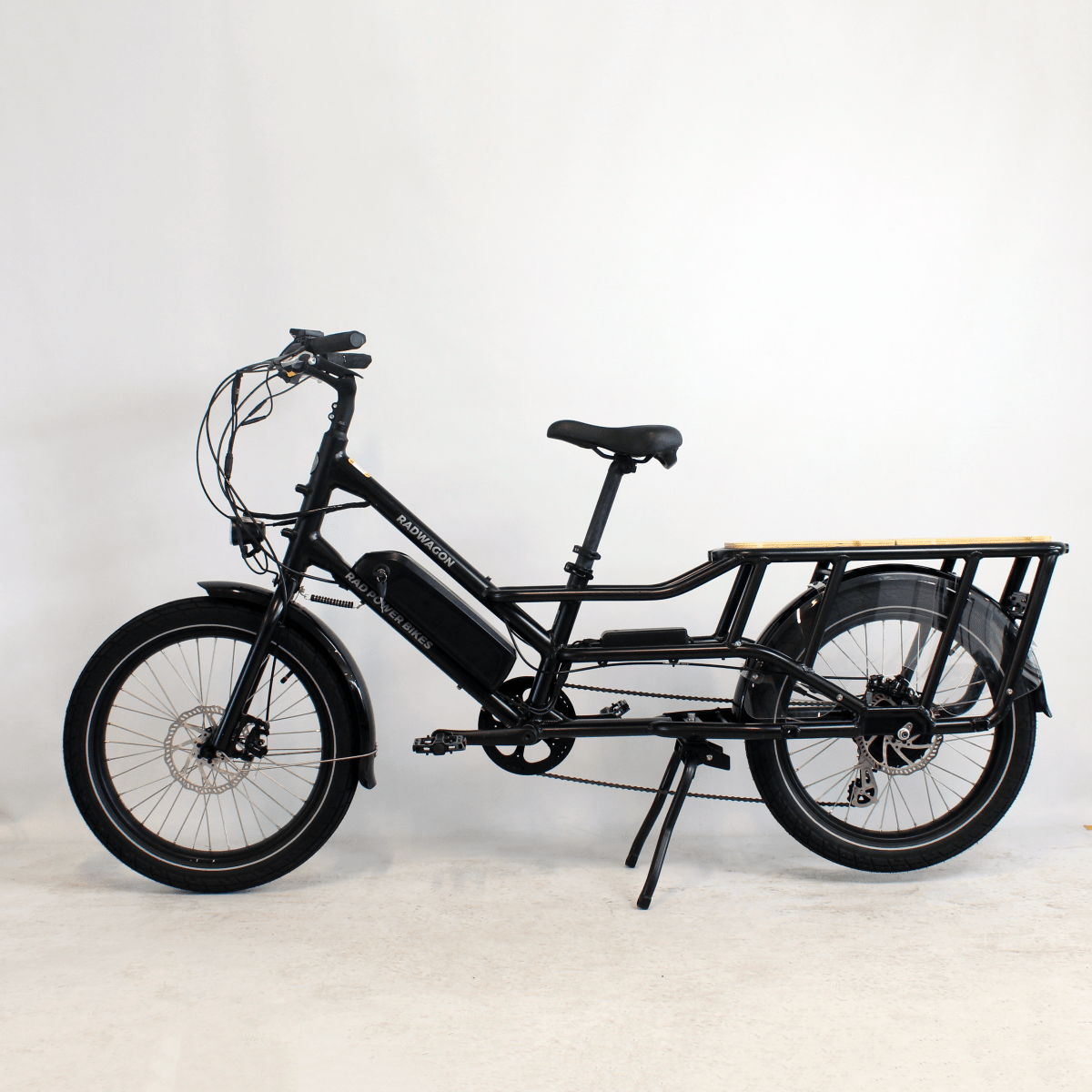 Vélo longtail électrique Rad Power Bikes RadWagon 4 noir